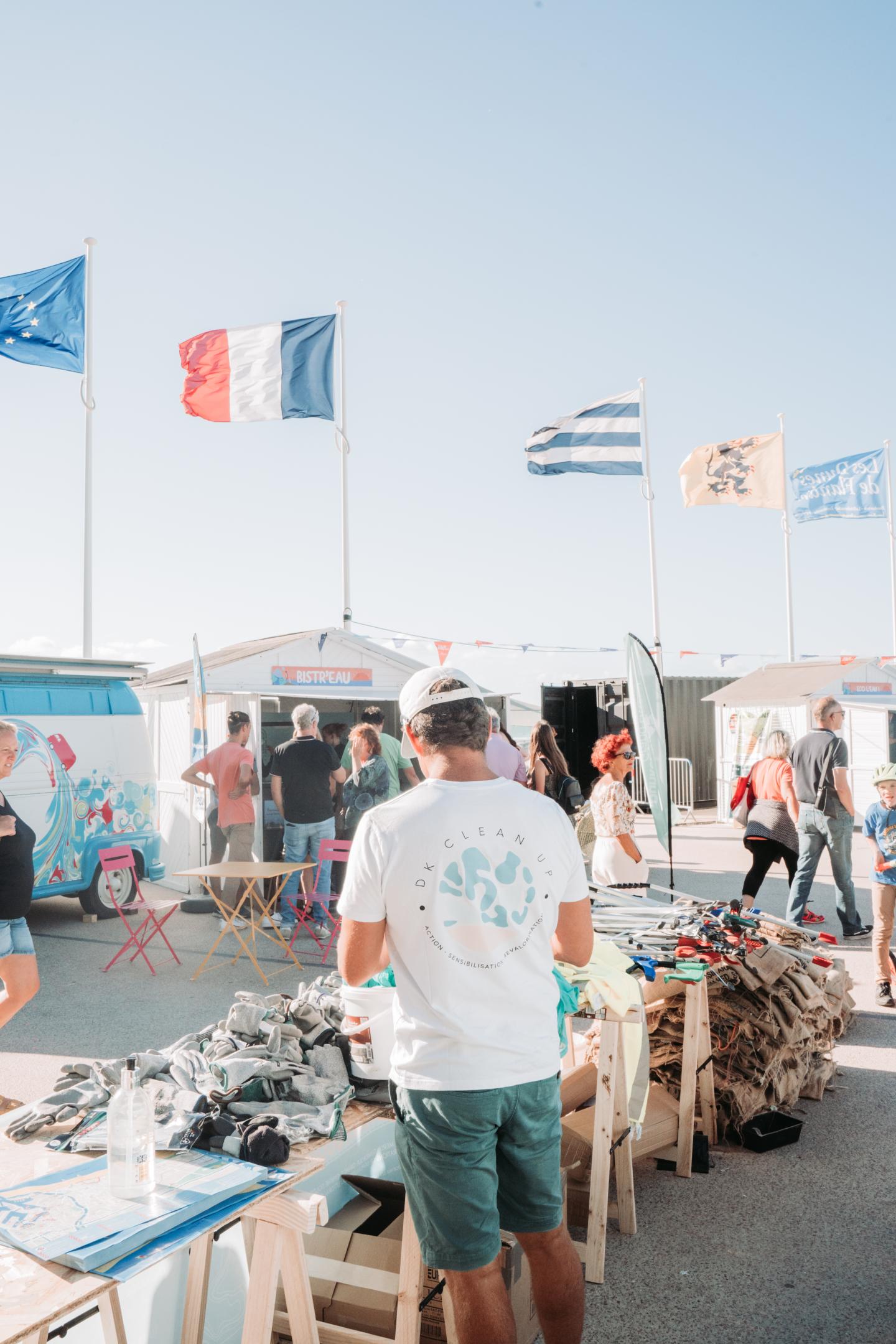 Stand à un évènement de collecte de déchets
